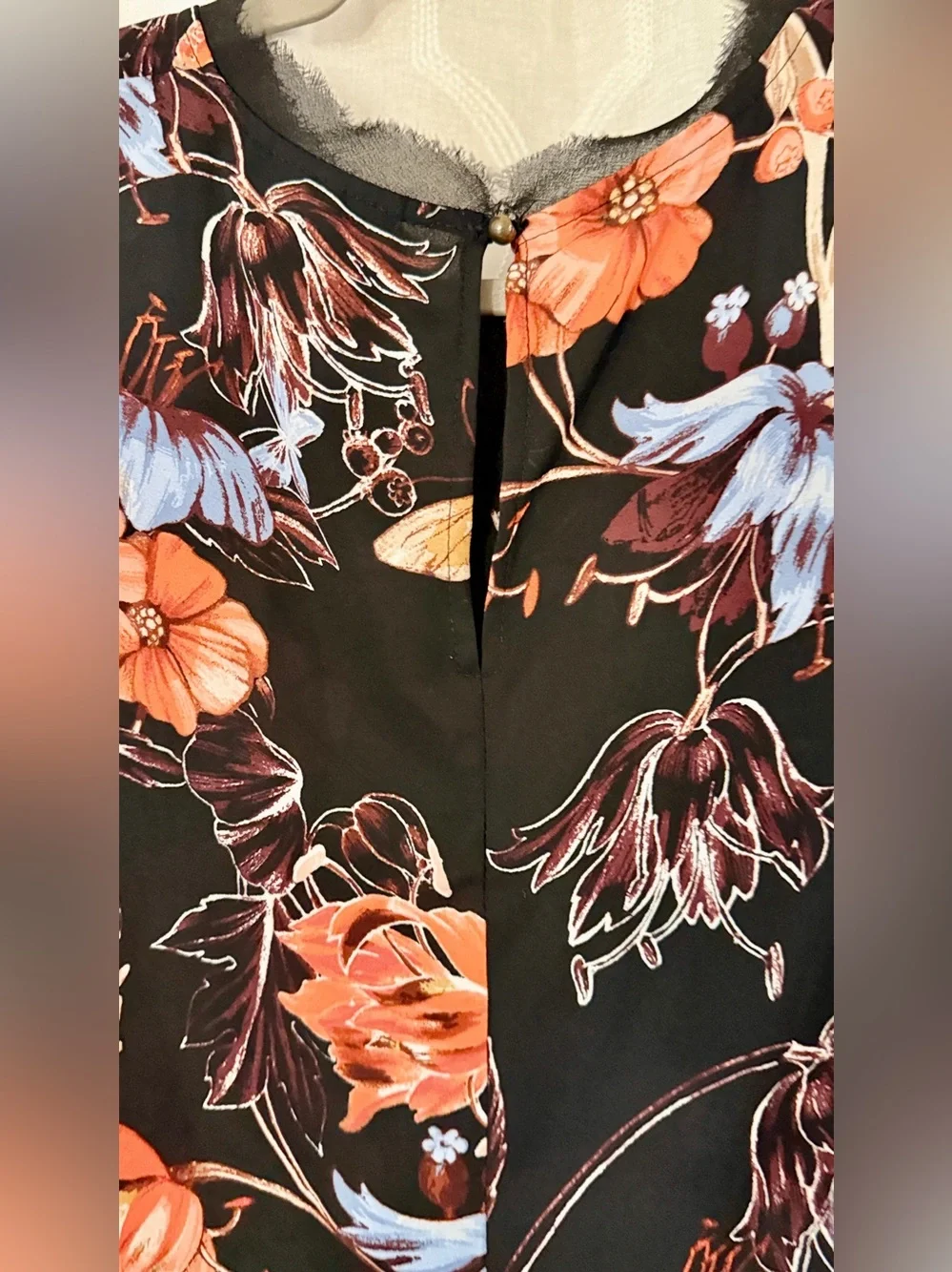 Who What Wear Black Floral Sleeveless Blouse | XS